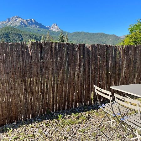 Barcelonnette Location Avec Jardinアパートメント エクステリア 写真