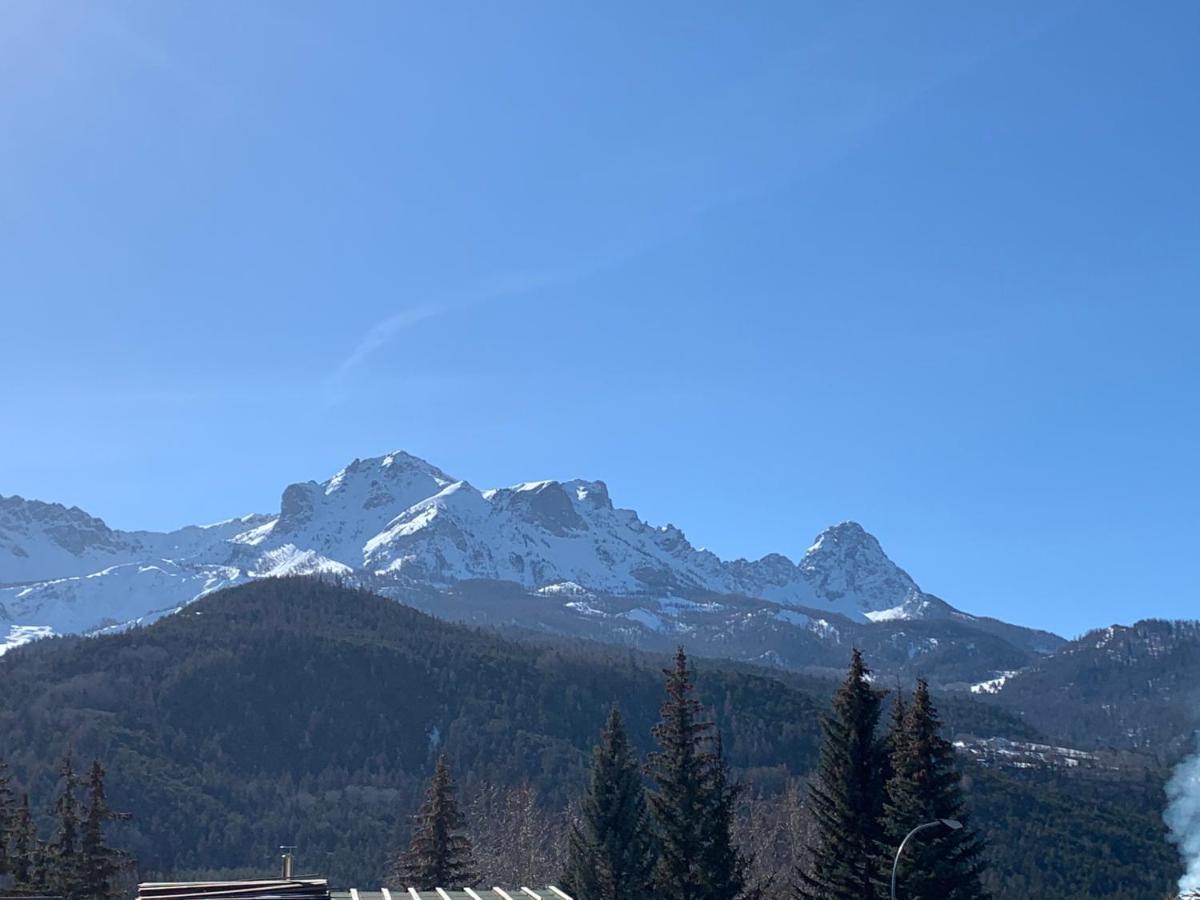 Barcelonnette Location Avec Jardinアパートメント エクステリア 写真